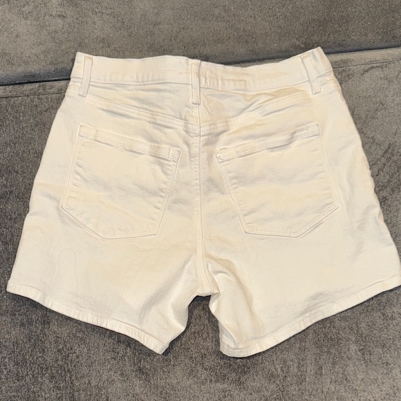 Jessica Simpson- White Jean Shorts size 8 - Picture 3 of 13